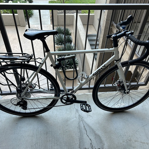 2023 Surly Preamble White