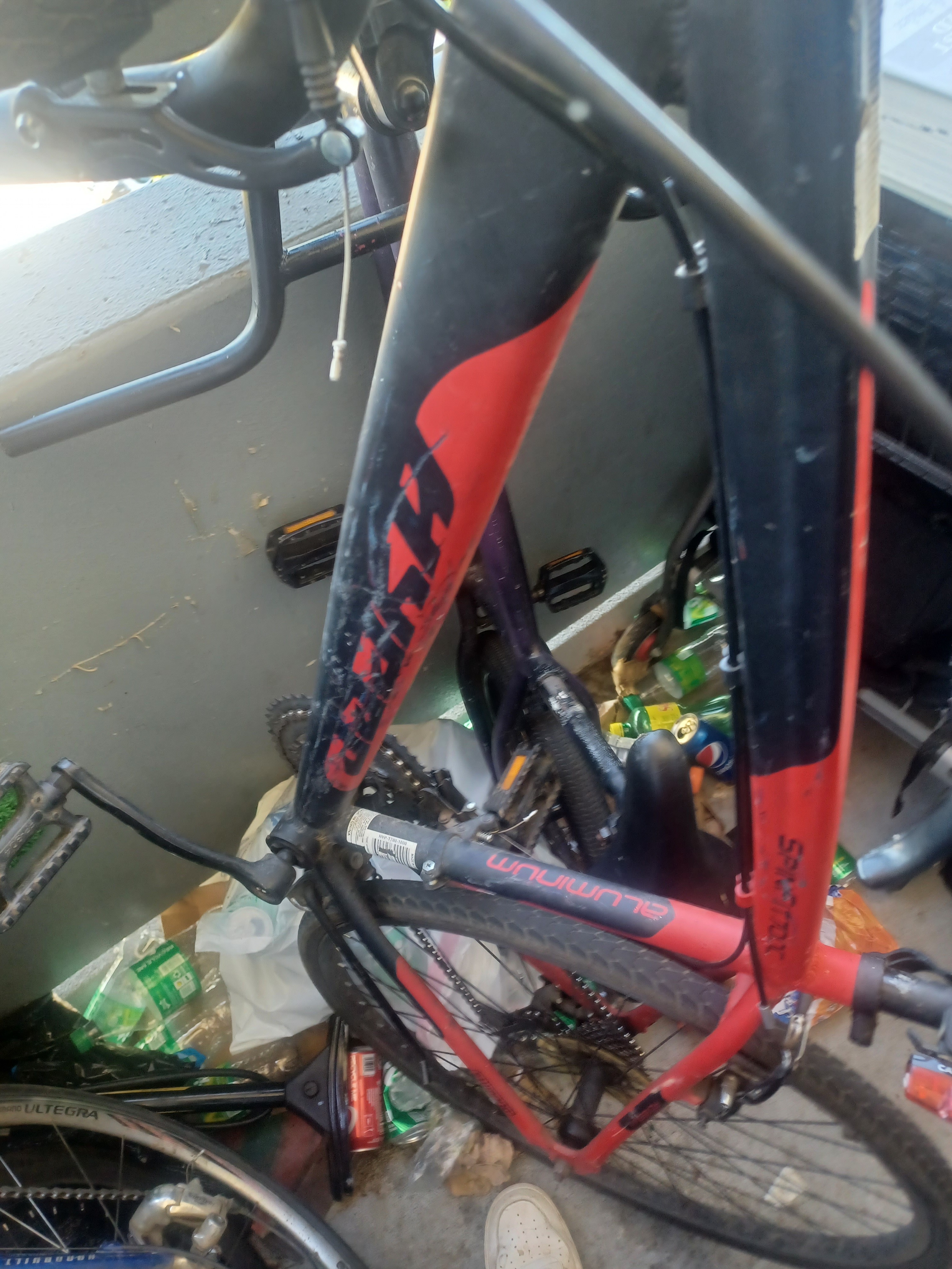 hyper aluminum explorer 27.5