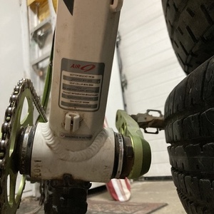 Niner Air 9 White and Green