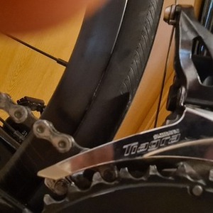 2018 Giant Road bike Black and Green