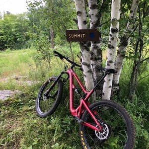 Santa Cruz Hightower Red