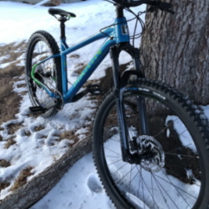 2022 Marin Bikes Marín San Quentin 2 Blue