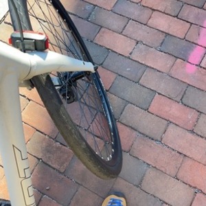 2021 Giant Escape 2 Silver, gray or bare metal