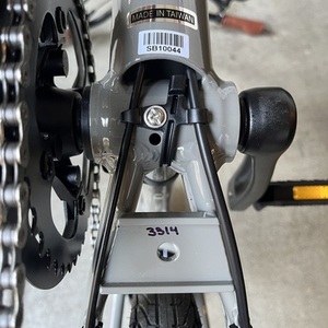 2021 Cannondale Adventure 1 Silver, gray or bare metal