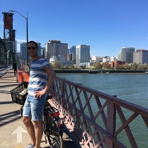 2013 On The Road Dutch bike. Double framed. Crate mounted above front wheel. Black