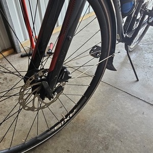 Specialized Sirrus 3 Black and Red