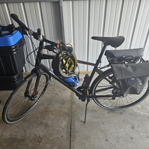 Specialized Sirrus 3 Black and Red