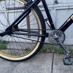 2021 SE Bikes Black and Yellow or Gold