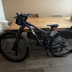 2029 Giant Embolden 2 Black
