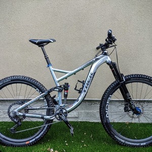2014 Trek Remedy 9 29 Silver, gray or bare metal