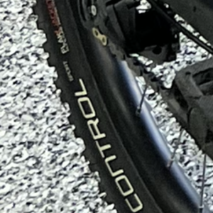 Specialized Silver, gray or bare metal