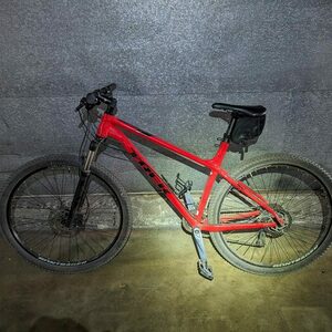 2018 Trek XCALIBER7 Red