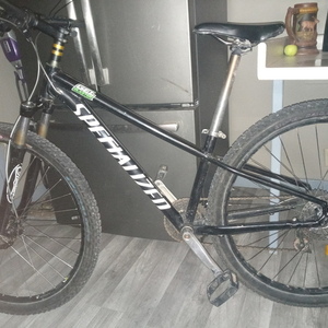 2010 Specialized Rockhopper Black and White