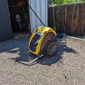 Burley Bee (double) bike trailer Black and Yellow or Gold