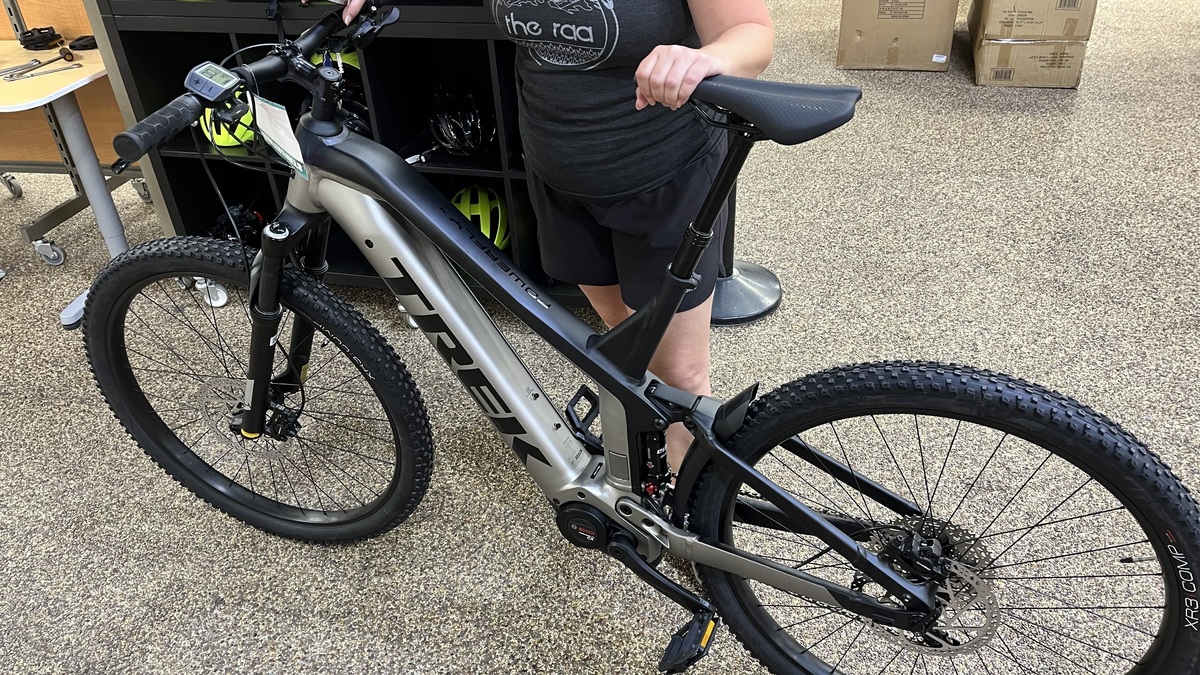 2022 Trek Powerfly 4 Full Suspension Electric