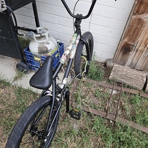 Nomads Hi-ten steel frame w/ standard head t... Black