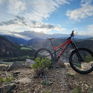 2017 Intense Tracer 27.5 Black and Orange