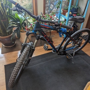 GT Bicycles Karakoram Black