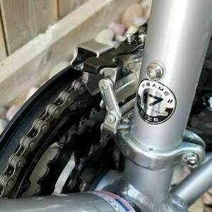 2023 Giant Boulder SE Silver, gray or bare metal