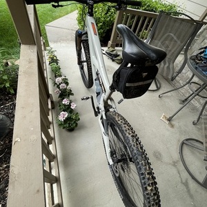 2021 Ibis Mojo 4 White