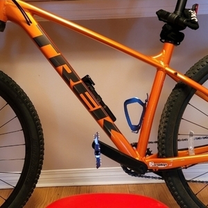 2022 Trek Marlin Orange and Black