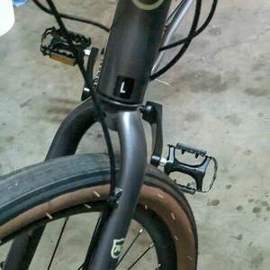 2022 Kona dew Silver, gray or bare metal