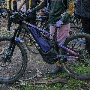 2023 Specialized Levo comp carbon Black