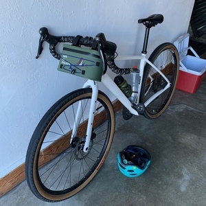 2019 Salsa Warroad Carbon Tiagra 650 White