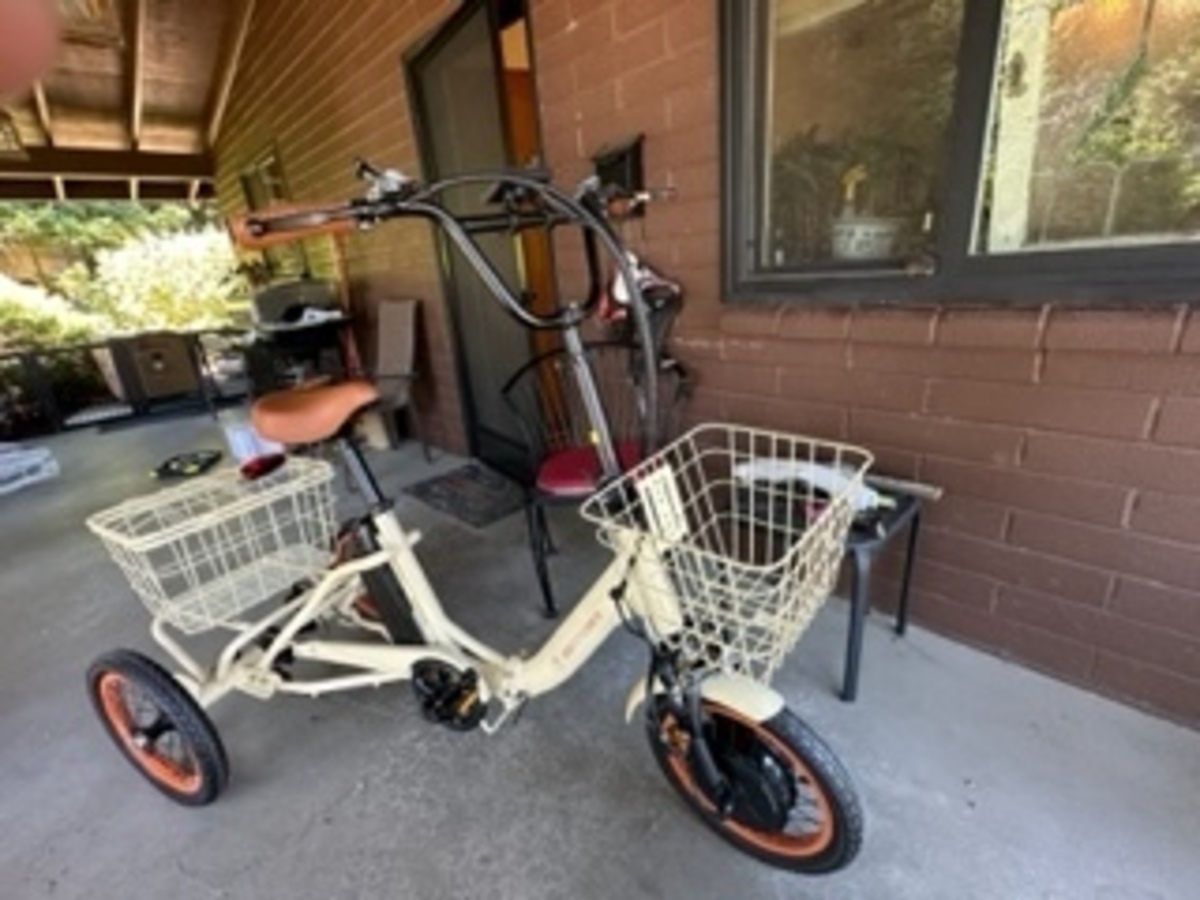 Tricycle photo