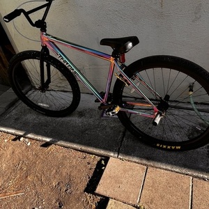 2019 Throne Cycles Tig Welded Alloy 6061-T6 Green, Purple, and Yellow or Gold