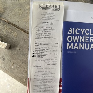 2022 Giant Stance 29 2 Silver, gray or bare metal