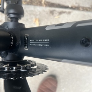 2023 Specialized Rockhopper Sport Black