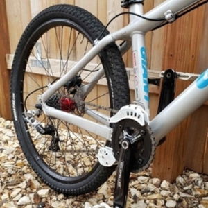 2010 Giant STP 0 Silver, gray or bare metal