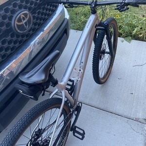 2020 Specialized Fuse Silver, gray or bare metal