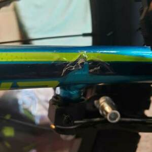 2021 Mongoose Status 2.2 Teal and Green