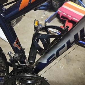 2020 Schwinn S3400TGJ Blue, Orange, and Silver, gray or bare metal