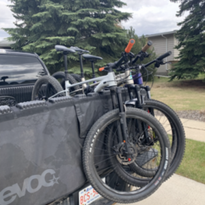 2021 Giant Fathom 2 Silver, gray or bare metal