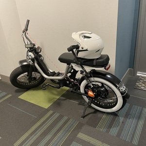 2021 Monday Motorbikes Presidio Silver, gray or bare metal