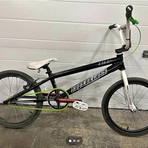 Supercross Blurr Black and Green