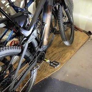 2021 Trek Rail 9.8 GX Silver, gray or bare metal