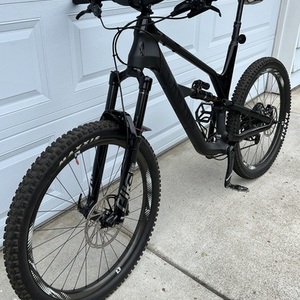 2021 Canyon bicycles Spectral 27.5 Black