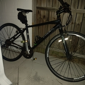 Trek 7.3 FX Silver, gray or bare metal and Green