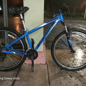 2016 Specialized Hardrock Blue, Black, and White