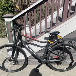 2021 Decathlon B-Twin Silver, gray or bare metal