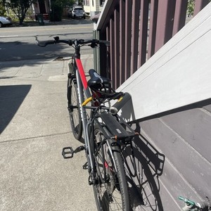 2021 Decathlon B-Twin Silver, gray or bare metal