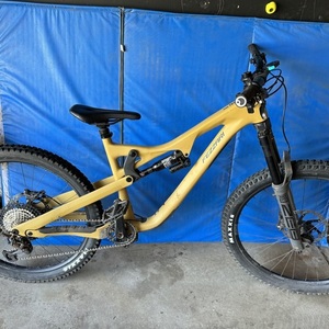2023 Fezzari La Sal Peak Yellow or Gold