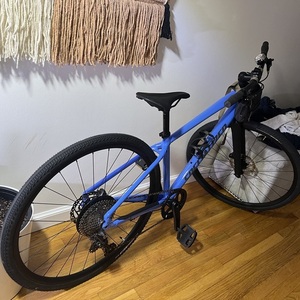 2020 Specialized Sirrus X 4.0 Blue and Black