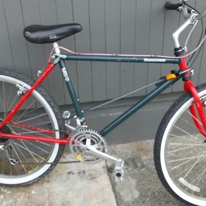 1986 Bridgestone 18" mens mountain Silver or Gray and Red