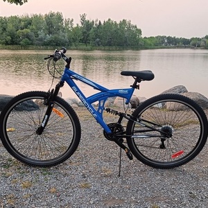 2023 Supercycle Blue and Black