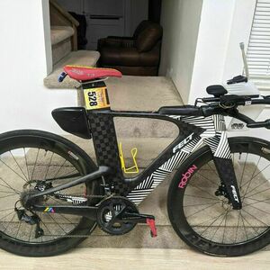 2020 Felt IA Advanced Black, White, and Pink